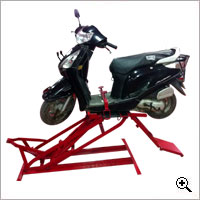 images/two_wheeler/scooty_lift_small.jpg